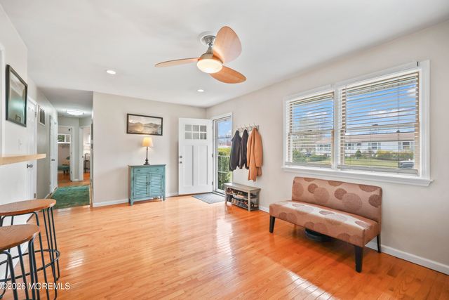 9 Maple Lane, Howell, NJ 07731