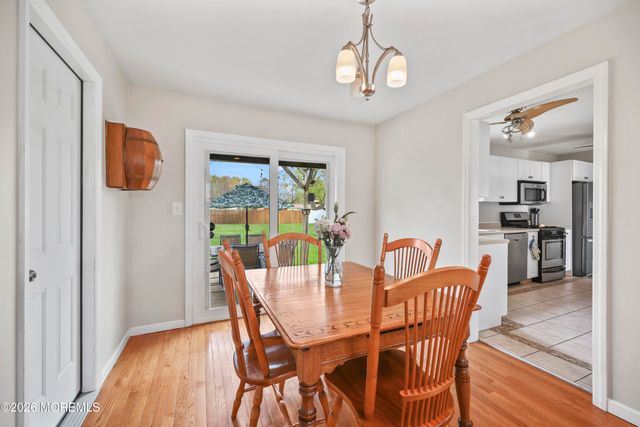 9 Maple Lane, Howell, NJ 07731