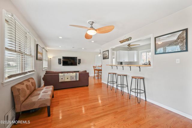 9 Maple Lane, Howell, NJ 07731