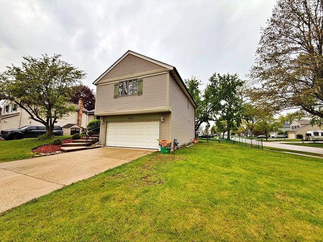 800 W Beechtree Lane, Bartlett, IL 60103