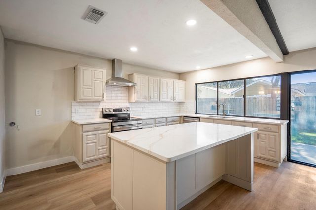 16723 Kieth Harrow Blvd, Houston, TX 77084