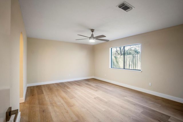 16723 Kieth Harrow Blvd, Houston, TX 77084