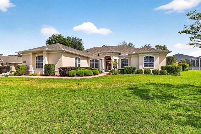 10211 RIDGE TOP LOOP, Weeki Wachee, FL 34613