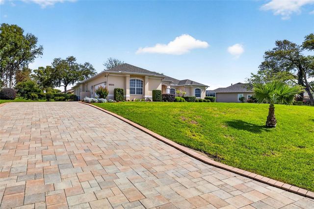 10211 RIDGE TOP LOOP, Weeki Wachee, FL 34613