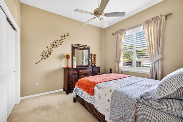 10211 RIDGE TOP LOOP, Weeki Wachee, FL 34613