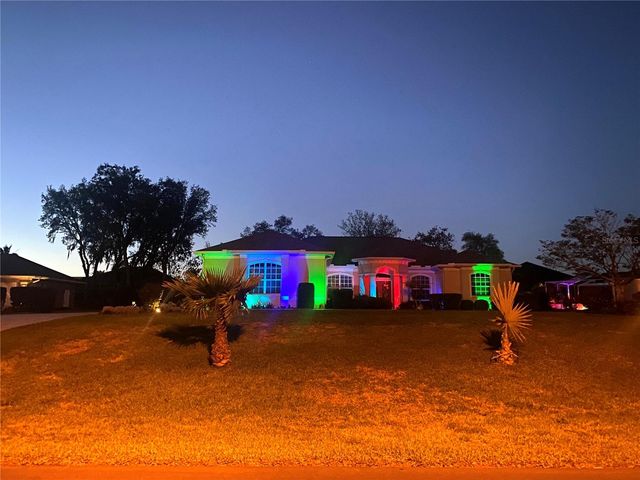 10211 RIDGE TOP LOOP, Weeki Wachee, FL 34613