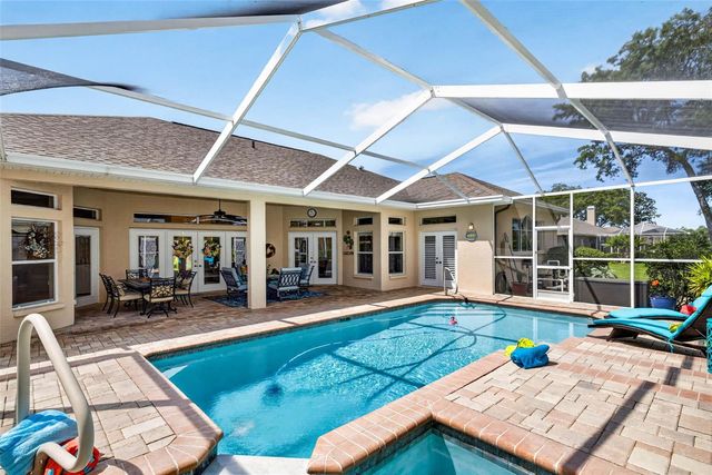 10211 RIDGE TOP LOOP, Weeki Wachee, FL 34613