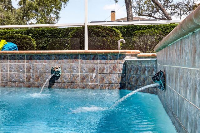 10211 RIDGE TOP LOOP, Weeki Wachee, FL 34613