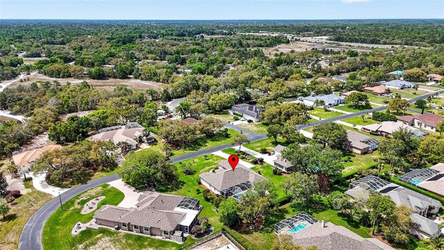 10211 RIDGE TOP LOOP, Weeki Wachee, FL 34613
