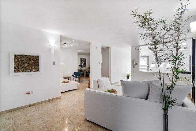 A12 CALLE 4, Guaynabo, PR 00966