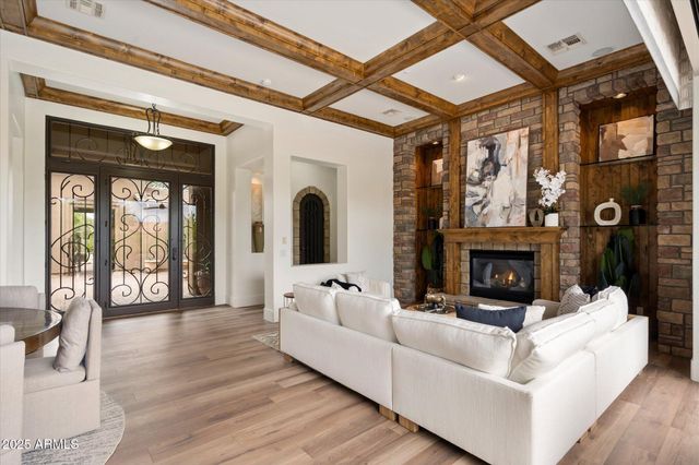 6626 E OBERLIN Way, Scottsdale, AZ 85266