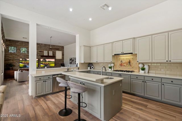 6626 E OBERLIN Way, Scottsdale, AZ 85266