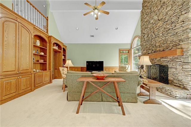 520 Mountainbrooke Circle, Stone Mountain, GA 30087