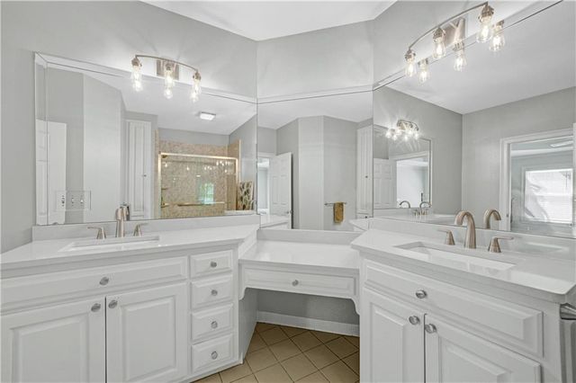 520 Mountainbrooke Circle, Stone Mountain, GA 30087