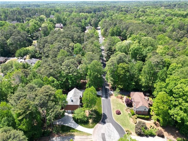 520 Mountainbrooke Circle, Stone Mountain, GA 30087