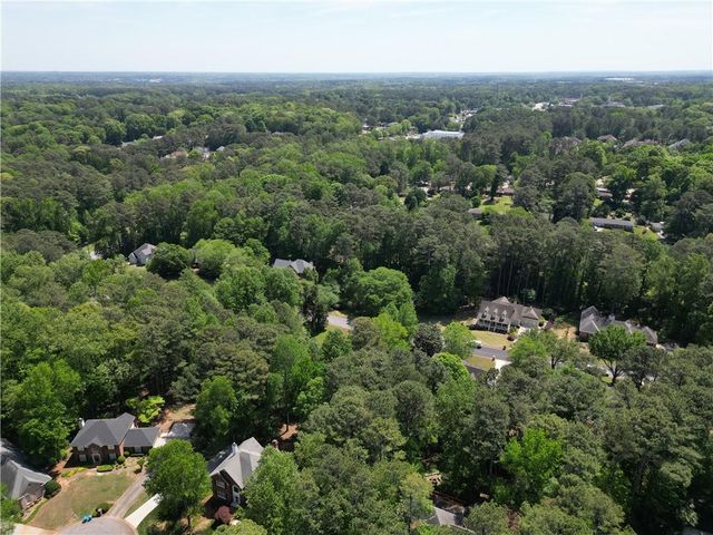 520 Mountainbrooke Circle, Stone Mountain, GA 30087