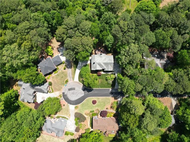 520 Mountainbrooke Circle, Stone Mountain, GA 30087