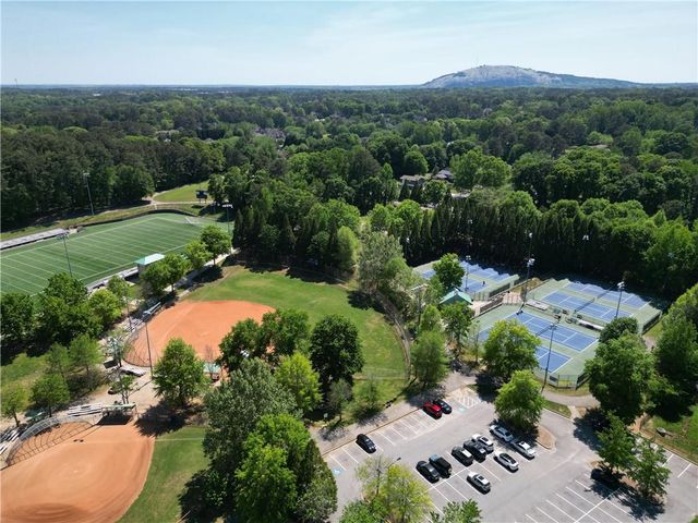 520 Mountainbrooke Circle, Stone Mountain, GA 30087