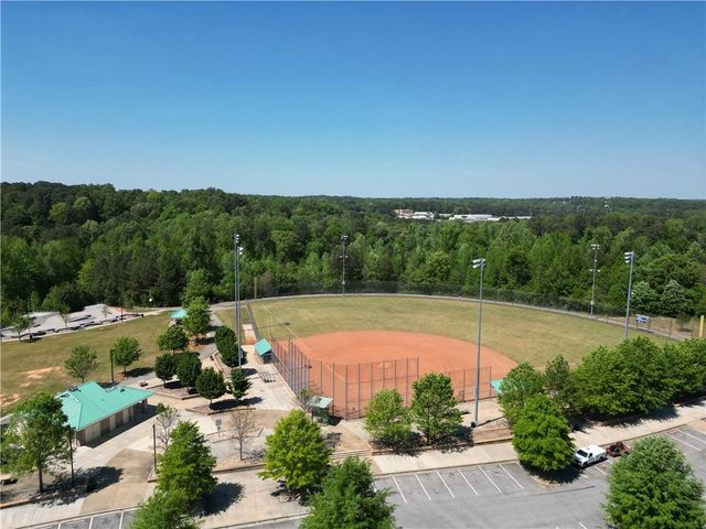 520 Mountainbrooke Circle, Stone Mountain, GA 30087