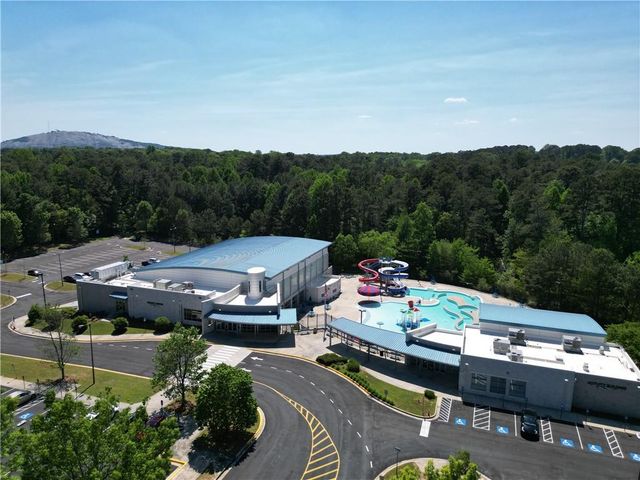 520 Mountainbrooke Circle, Stone Mountain, GA 30087