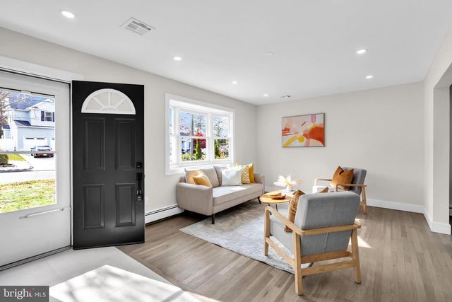 1186 GALLEY AVENUE, Manahawkin, NJ 08050