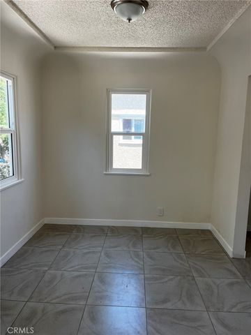 862 W 41st Street, Los Angeles, CA 90037
