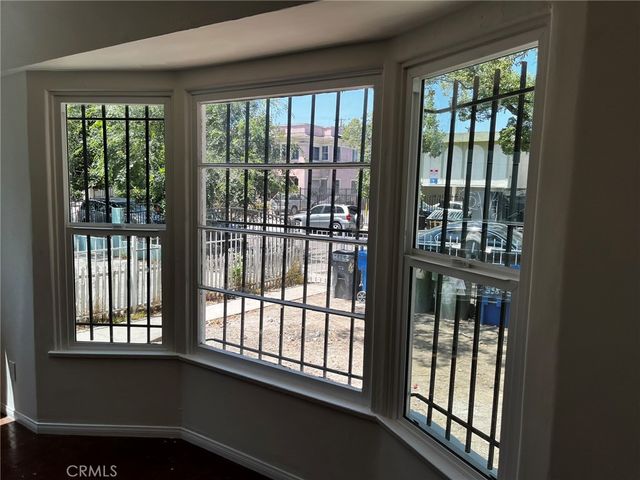 862 W 41st Street, Los Angeles, CA 90037