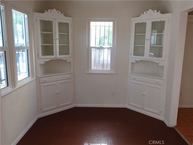 862 W 41st Street, Los Angeles, CA 90037