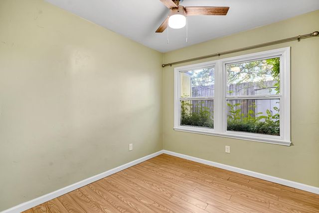 553 E Michigan Avenue, Fresno, CA 93704