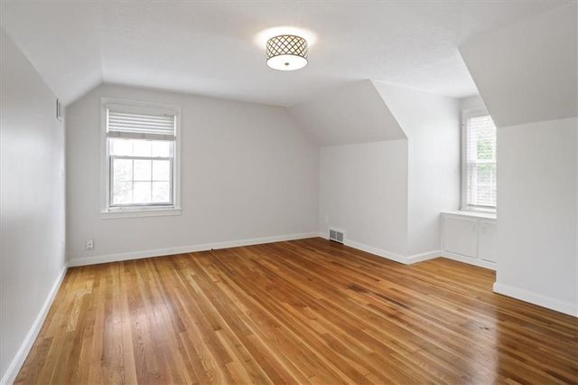 470 E 55th Street, Kansas City, MO 64110