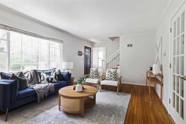 470 E 55th Street, Kansas City, MO 64110