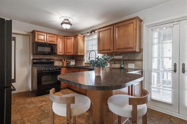 470 E 55th Street, Kansas City, MO 64110