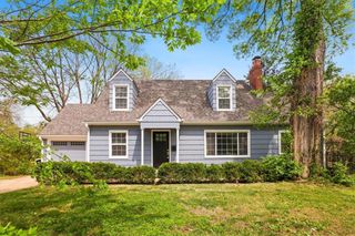 470 E 55th Street, Kansas City, MO 64110