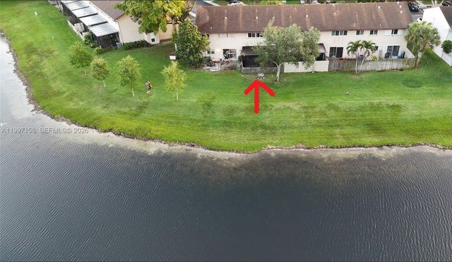 9803 NW 37th St, Sunrise, FL 33351