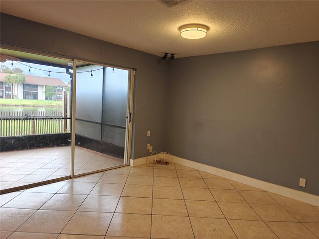 9803 NW 37th St, Sunrise, FL 33351