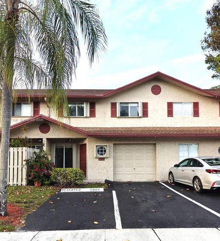 9803 NW 37th St, Sunrise, FL 33351