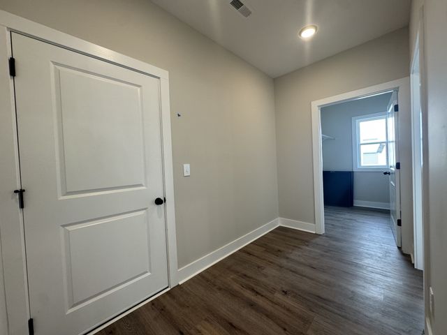 305 Wayne Hall Rd, Clarksville, TN 37040