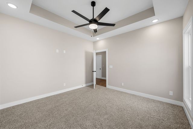 305 Wayne Hall Rd, Clarksville, TN 37040