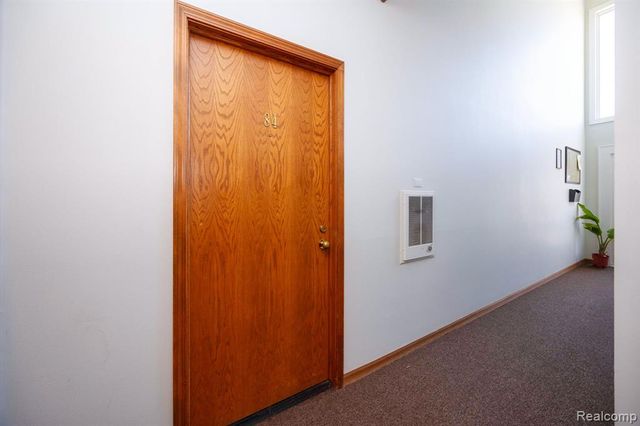 1325 Harbour Boulevard 84, Trenton, MI 48183