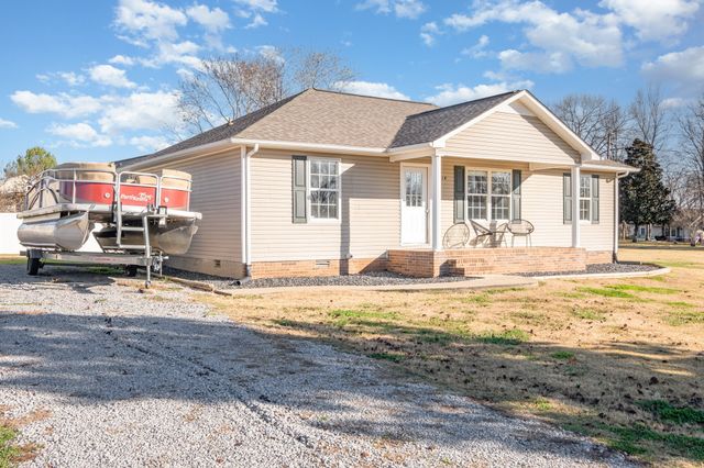 114 Creekside Ln, Chapel Hill, TN 37034