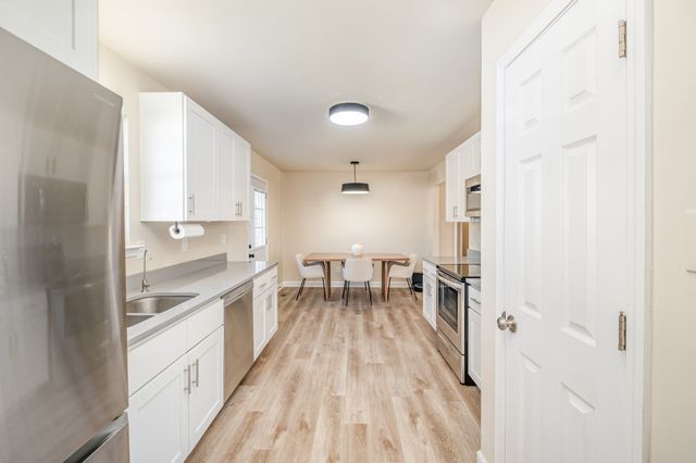 114 Creekside Ln, Chapel Hill, TN 37034