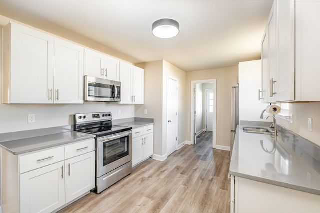 114 Creekside Ln, Chapel Hill, TN 37034