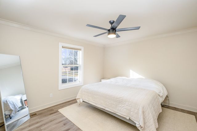 114 Creekside Ln, Chapel Hill, TN 37034