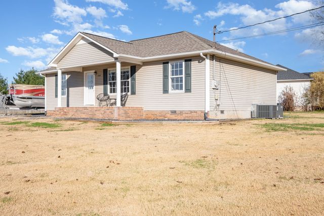 114 Creekside Ln, Chapel Hill, TN 37034