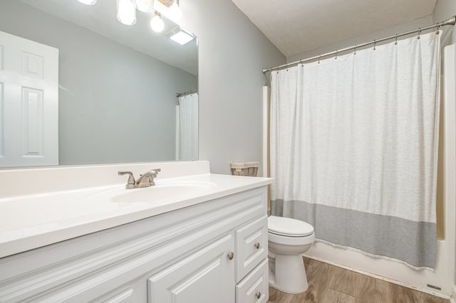 114 Creekside Ln, Chapel Hill, TN 37034