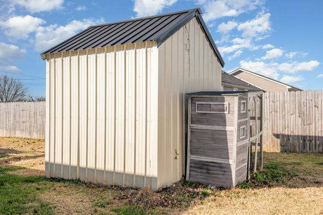 114 Creekside Ln, Chapel Hill, TN 37034