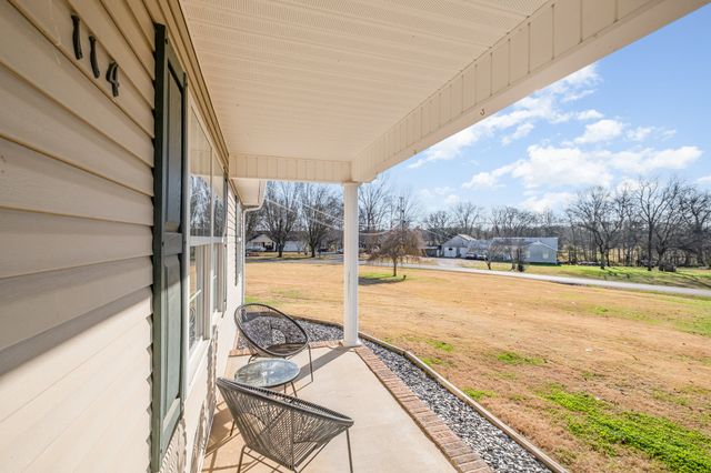 114 Creekside Ln, Chapel Hill, TN 37034