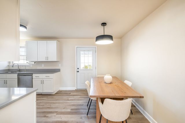 114 Creekside Ln, Chapel Hill, TN 37034