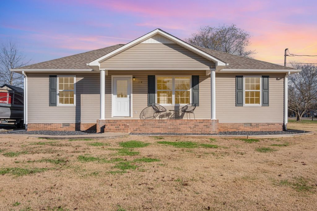 114 Creekside Ln, Chapel Hill, TN 37034