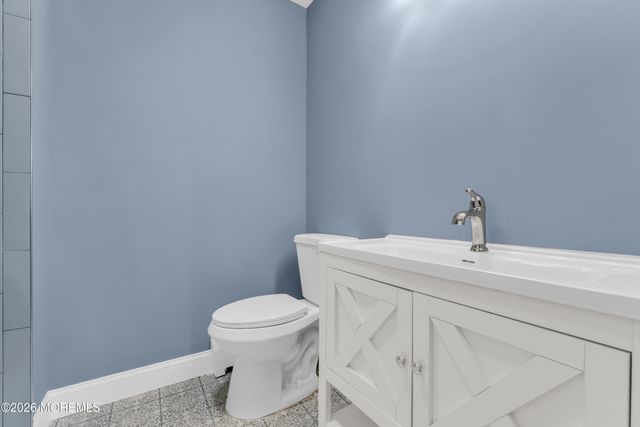 33 Pirogue Street, Toms River, NJ 08757